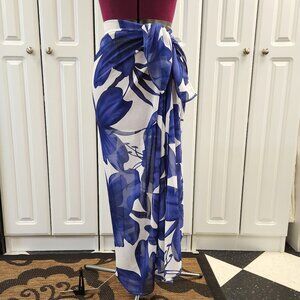 La Blanca Navy & White Pareo Wrap Swimsuit Cover-Up, 40" Long x 52" Wide
